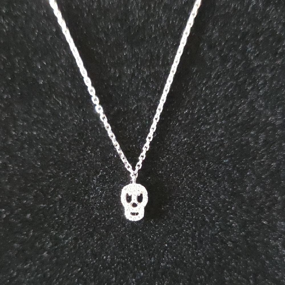 Diamond and Silver Skull Necklace - Picture 4 of 7